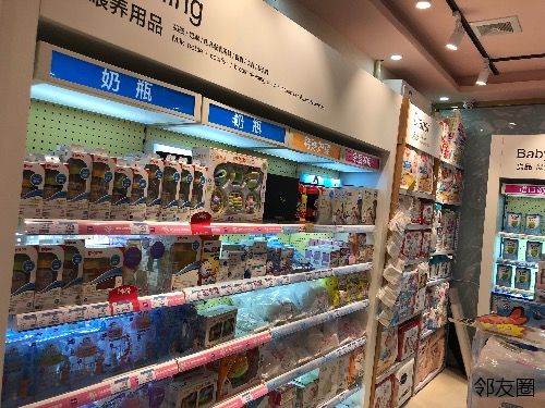 母嬰用品大促銷 育兒必備與日常實惠的完美結(jié)合